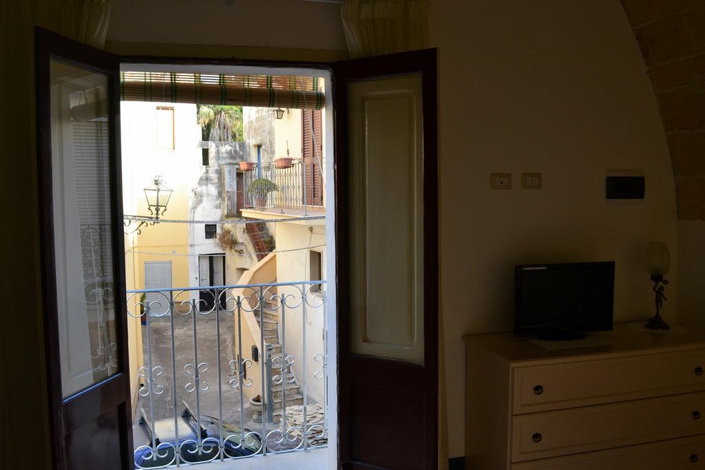B&B A Casa Della Nonna Uccia Nardo Ruang foto